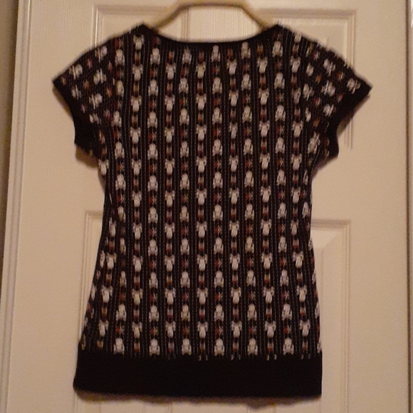 Top - Picture 3 of 3